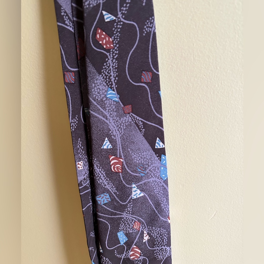 Nino Cerruti Silk Crepe Necktie - Geometric - Picture 11 of 15